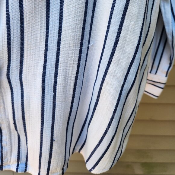 Liz Claiborne Striped Button-Up Blouse White Blue Pocket Square Cotton Blend - Picture 9 of 16